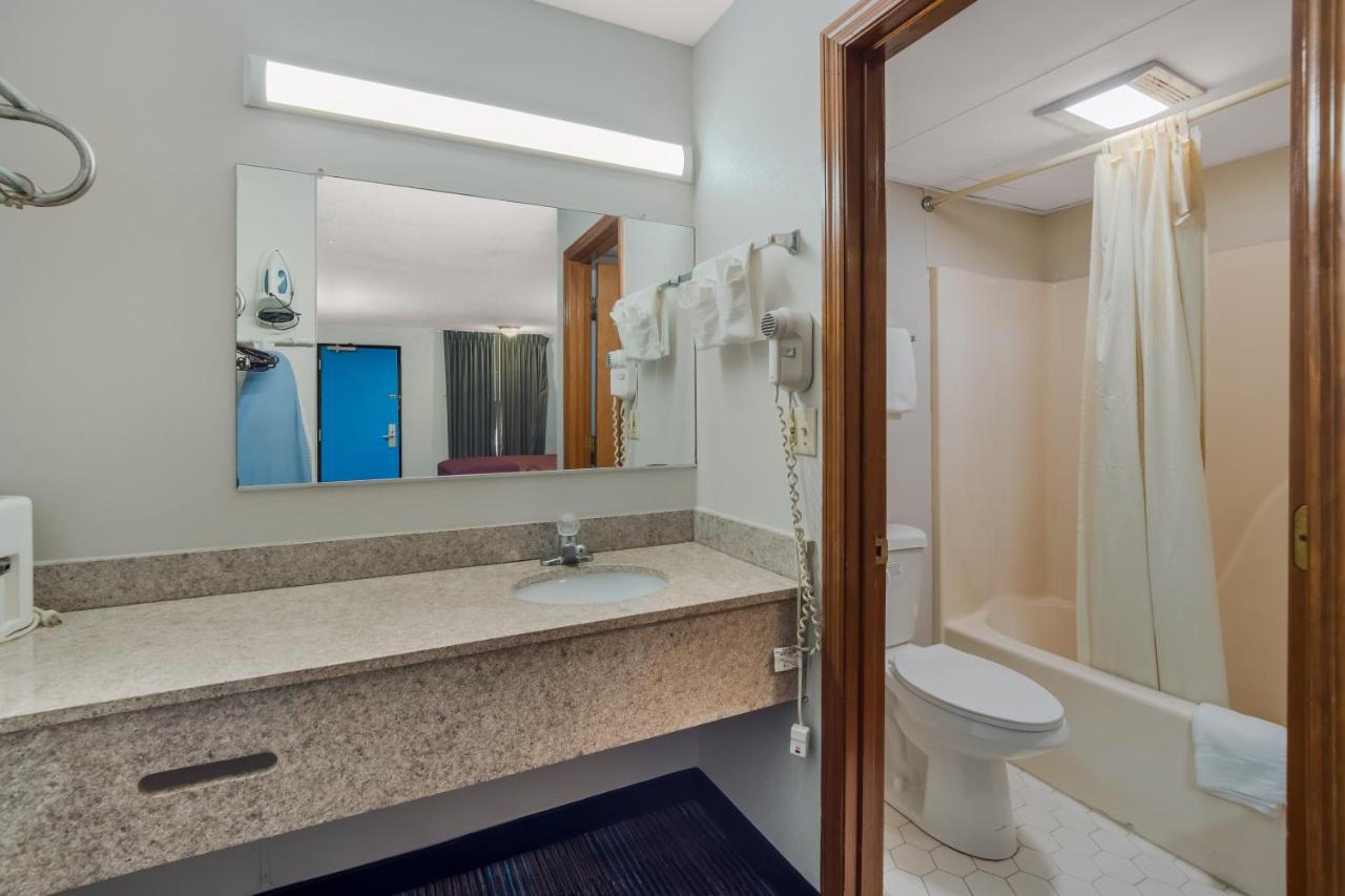 Rodeway Inn Augusta West - Fort Eisenhower Екстериор снимка